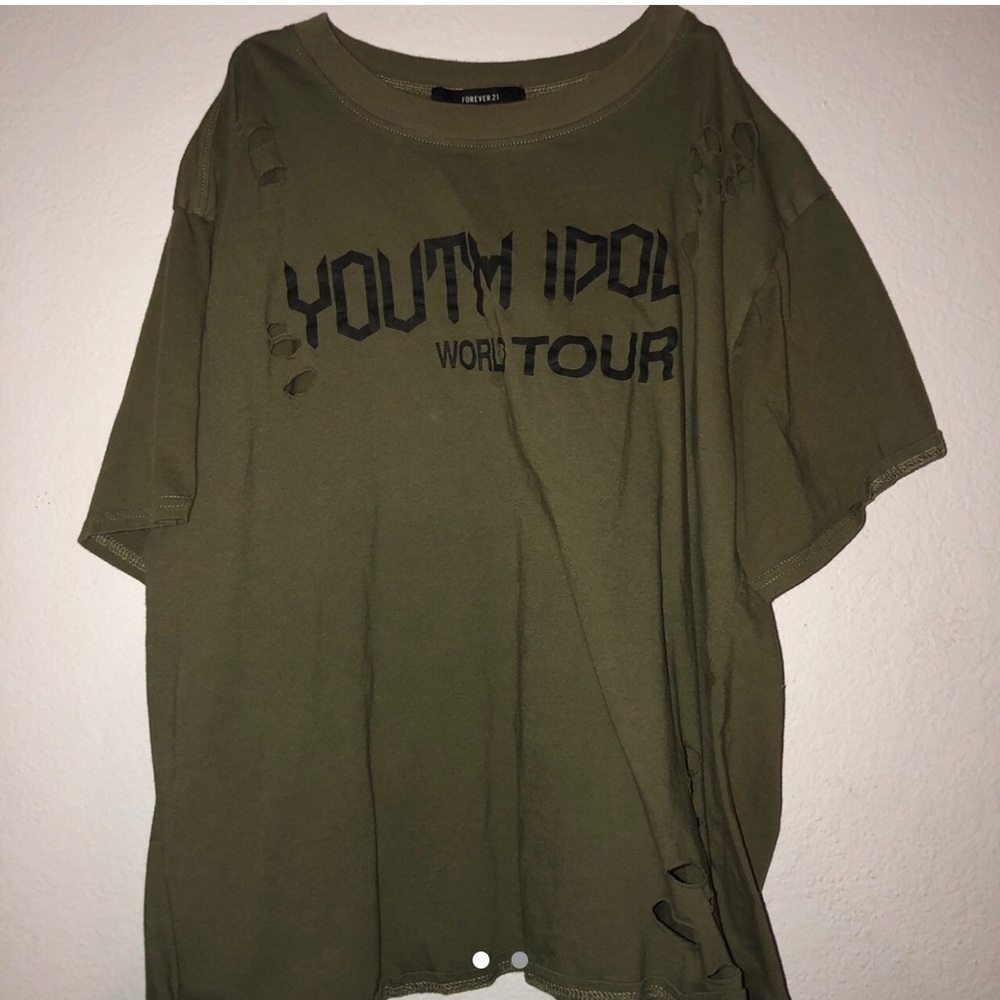green youth idol tee